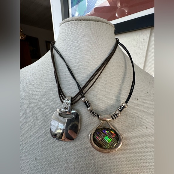 Eight boho casual vibe necklaces - Picture 6 of 7